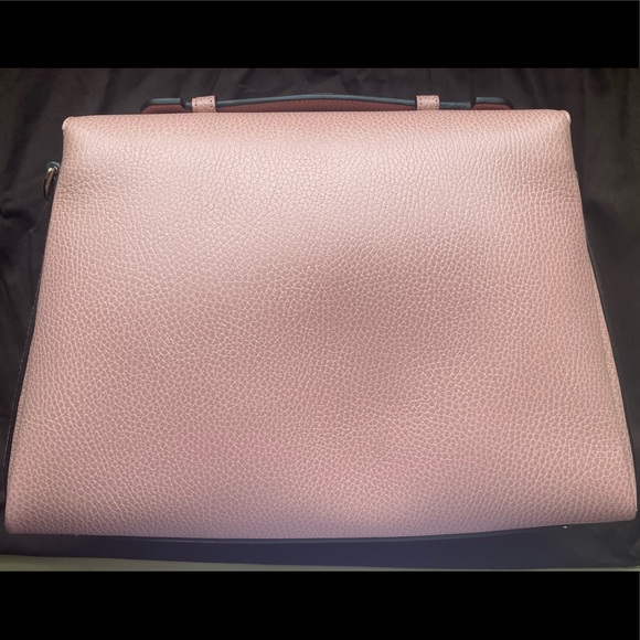 🚨Dollar Calfskin Interlock G Top Handle ShoulderBag🚨 - Picture 6 of 14